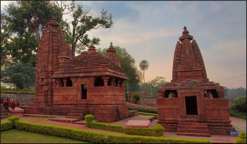 Vishnu temple (left side) and Shiv temple (right side)