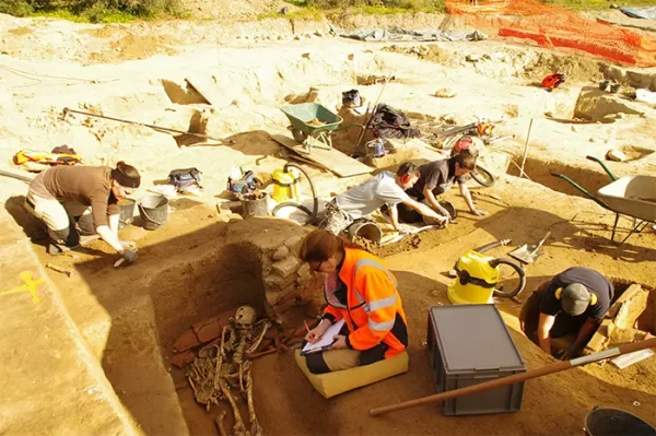 An Unexpected Discovery: Unearthing a Hidden Etruscan Tomb in Corsica