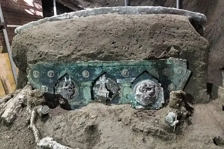 Ceremonial chariot Pompeii
