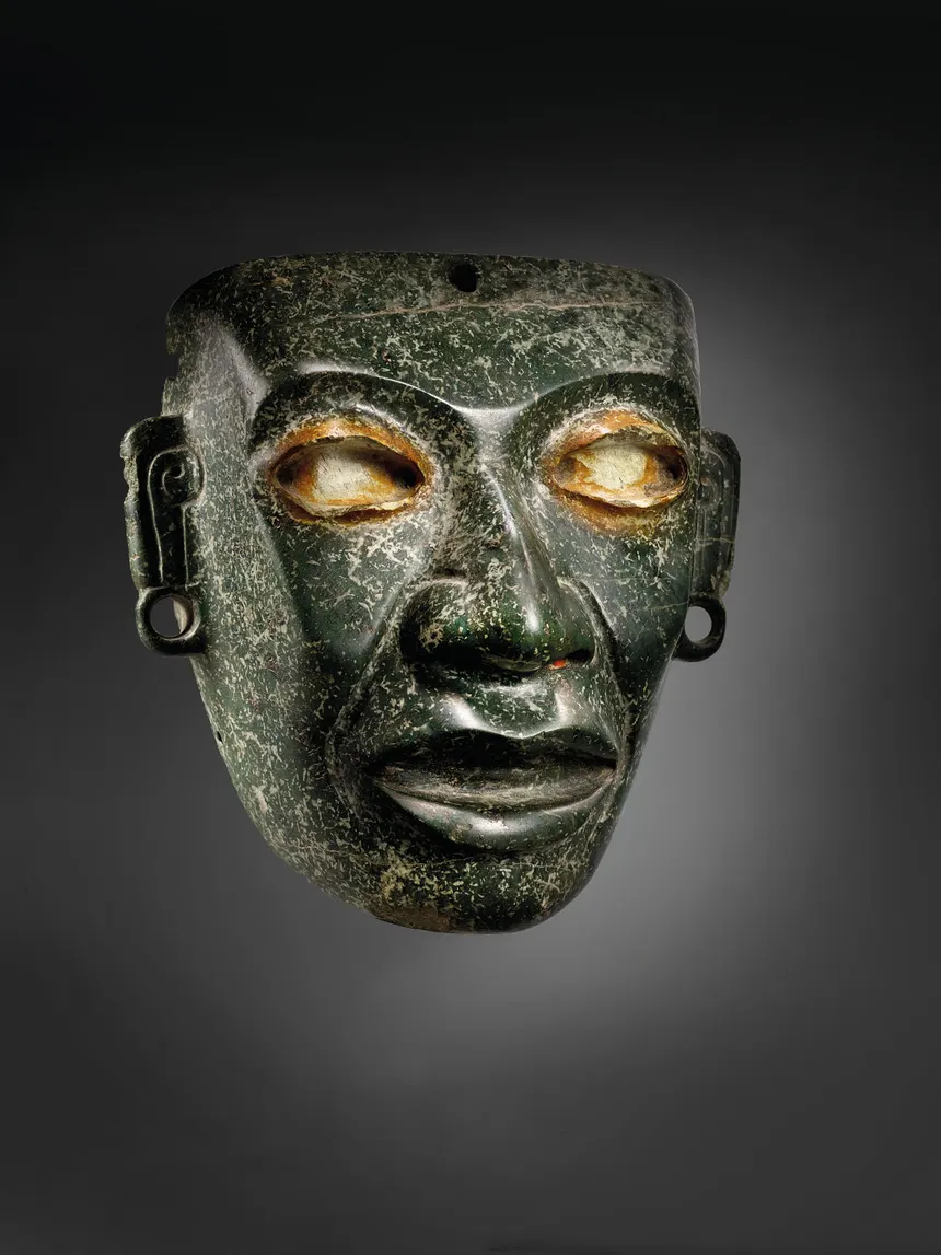 Teotihuacán serpentine mask