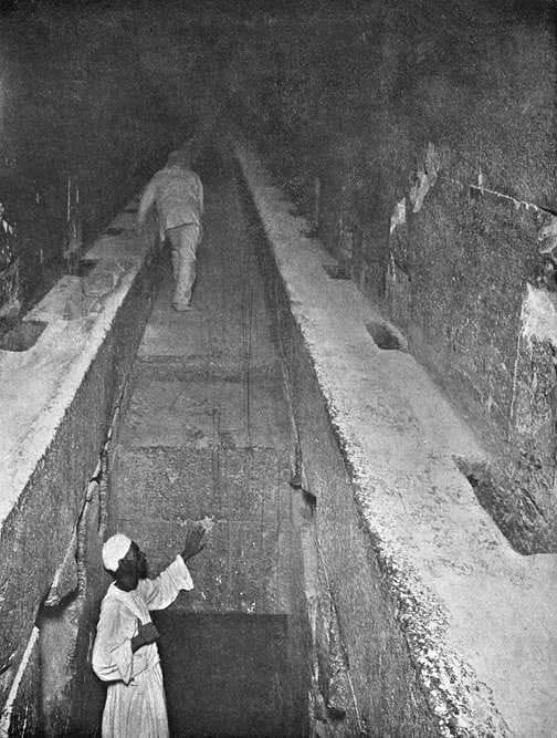 Great Pyramid of Giza hidden passage