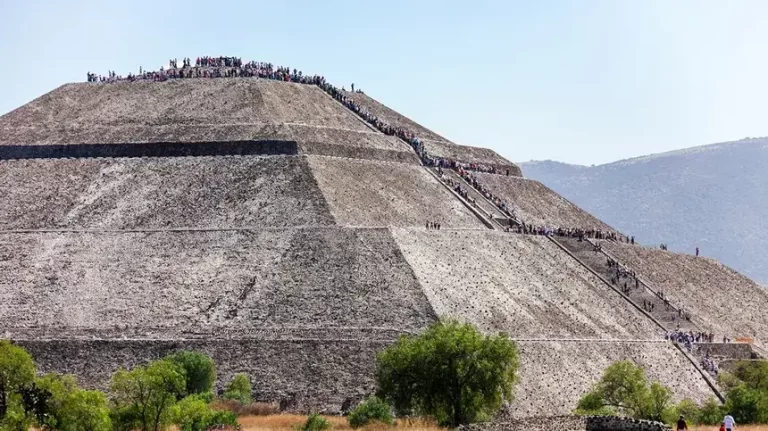 Pyramid of the Sun Teotihuacán