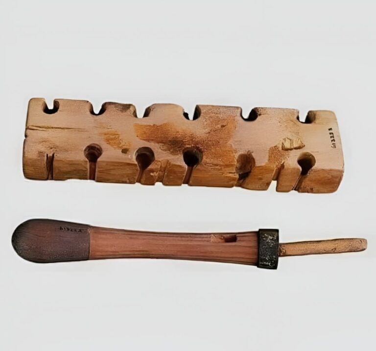 Tutankhamun fire-starting device